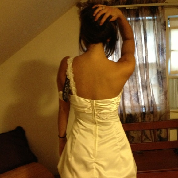 Wedding/Sweet 16 dress - Picture 3 of 4