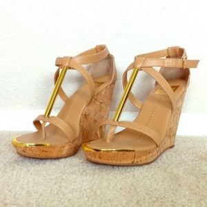 DV by Dolce Vita Tremor T-strap Wedge