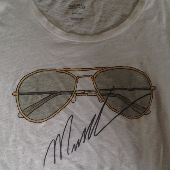 Michael Kors t-shirt with sunglasses logo