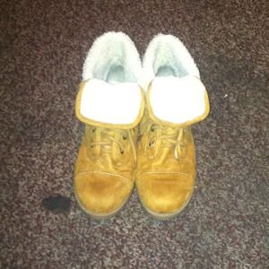 ❗️REDUCED❗️ Cute brown fold down boots