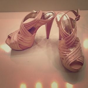 Jessica Simpson Pumps