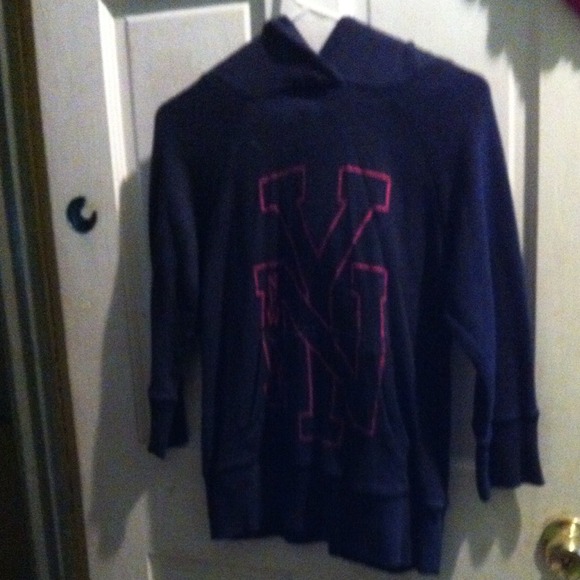NY logo hooded sweater