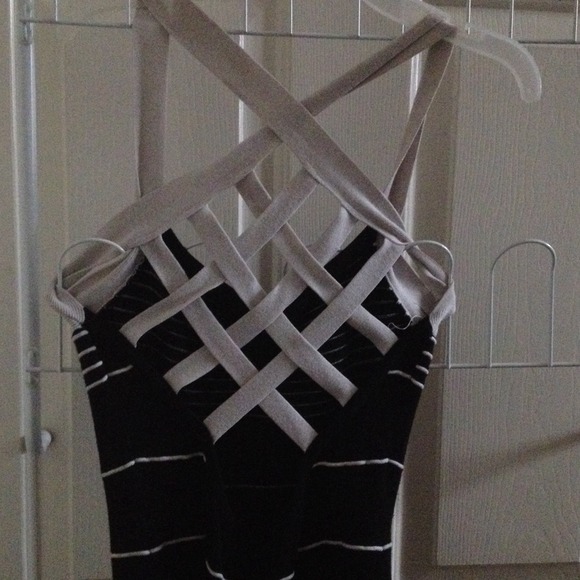 Cross back Forever 21 dress - Picture 2 of 2