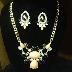 Cocktail necklace/ earring set