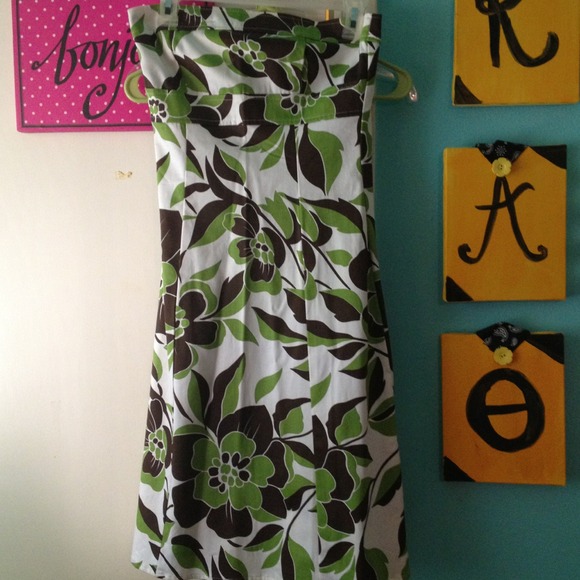 White brown and green strapless cotton dress