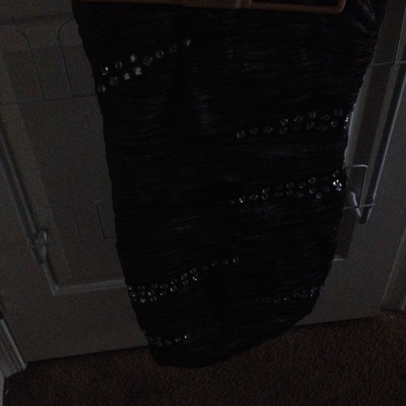 Formal tube dress - Picture 2 of 2