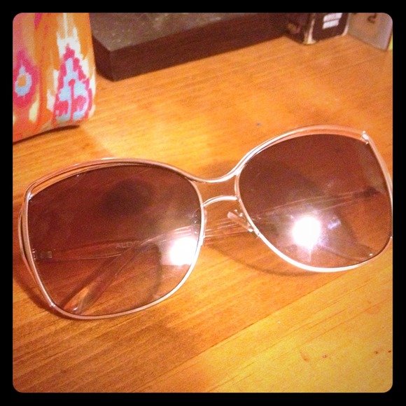 Retro-looking, golden shades.