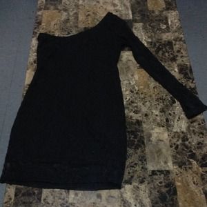 all black one sleeve laced dress