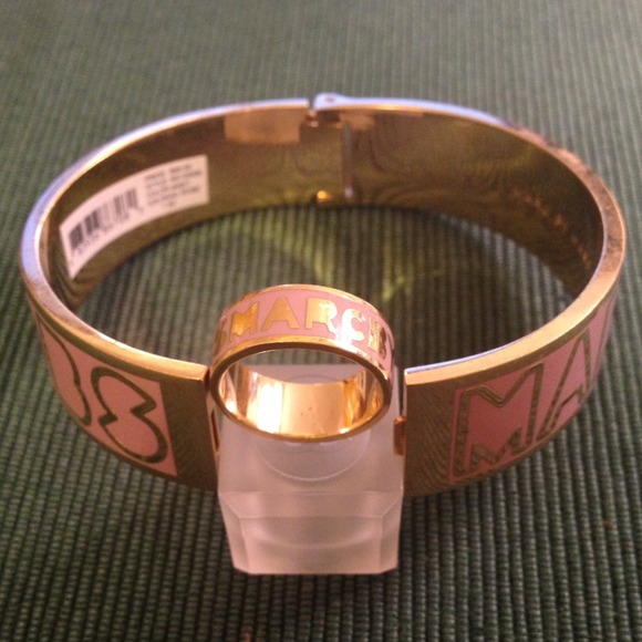 Authentic Marc by Marc Jacobs ring - Picture 3 of 3