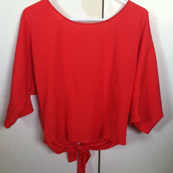 Super cute Red Shirt with slit in the back! - Picture 1 of 2
