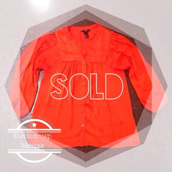bundled&sold: h&m ٭ blood orange button-up blouse