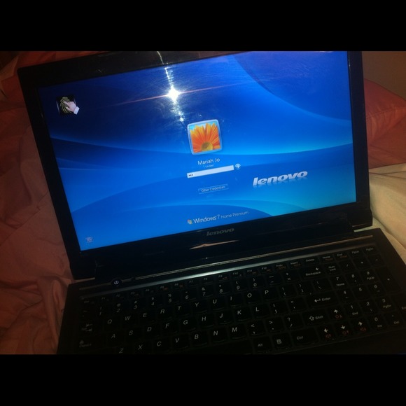 Lenovo PC IdeaPad V570 Laptop