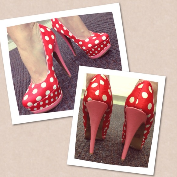 ~SOLD~ red & white polka dot platform pumps - Picture 3 of 3