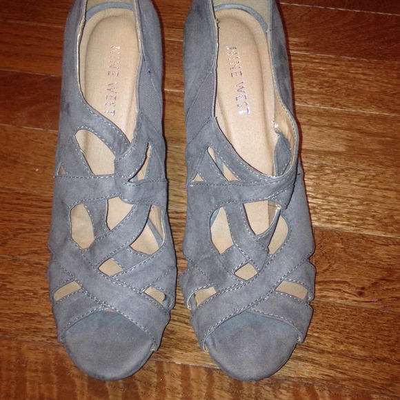 Nine West wedge heels