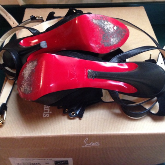 Shoes - Picture 3 of 4