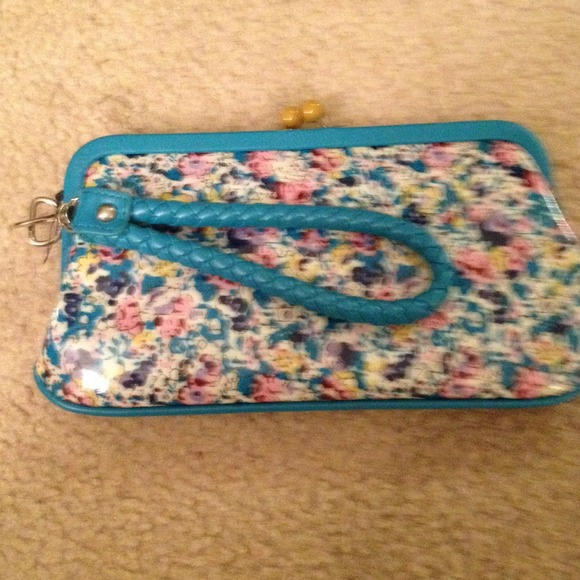 Wristlet