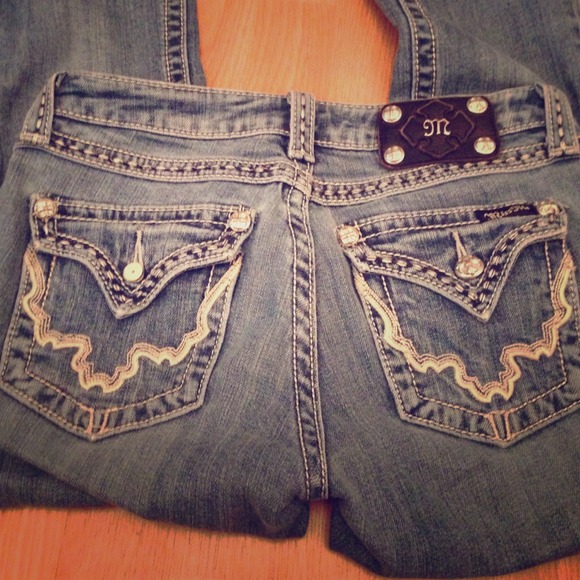 Miss Me jeans with stitched pockets - Picture 1 of 4