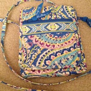 Vera cross body purse. Authentic.