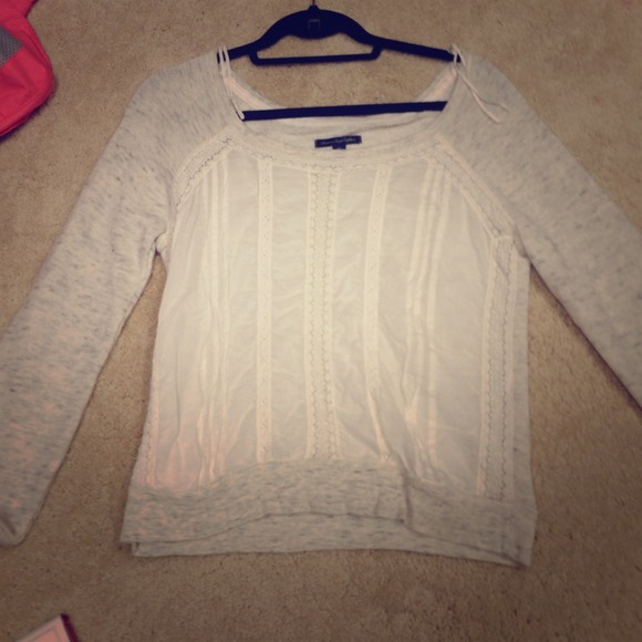 American eagle light sweater