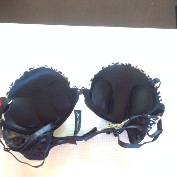 Leopard Print Rene' Rofe' Extreme Push-up bra. - Picture 2 of 3