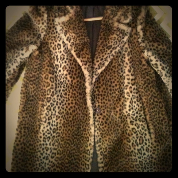 VTG French faux-fur, leopard print coat