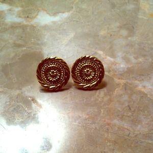 Gold detailed earrings