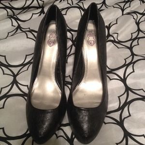 Black Torrid Pumps
