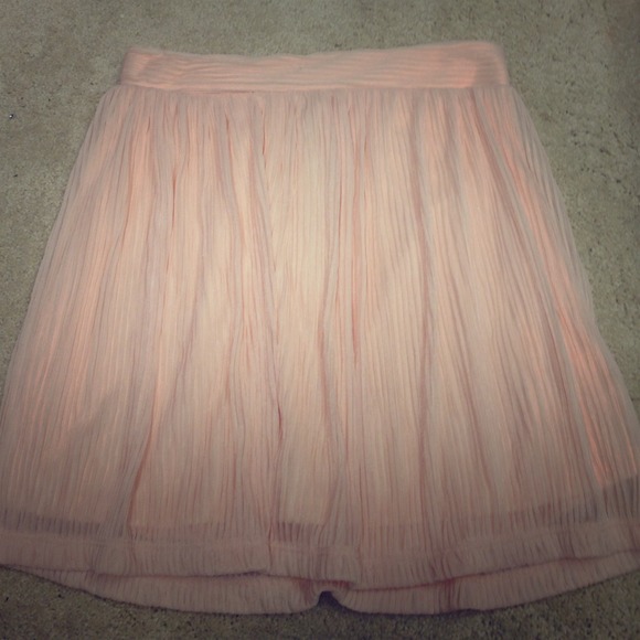 BRAND NEW Urban Outfitters pink skirt