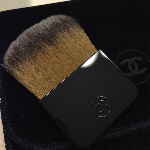 Brand new Chanel kabuki brush