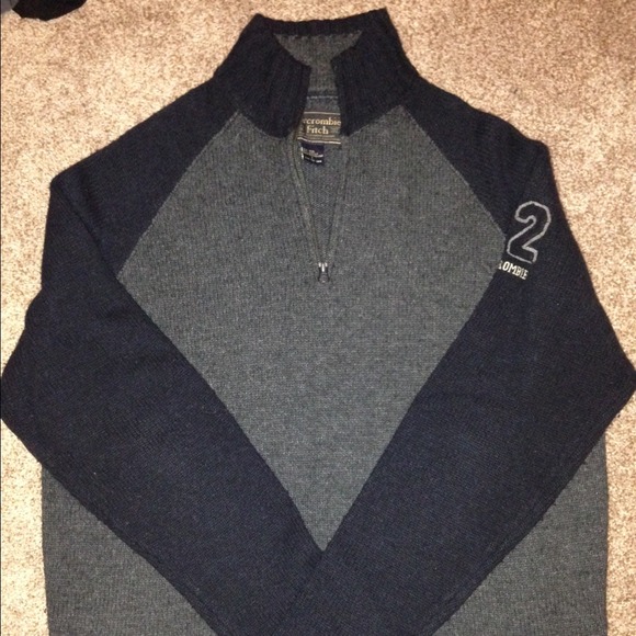 SOLD Men's Abercrombie & Fitch Sweater