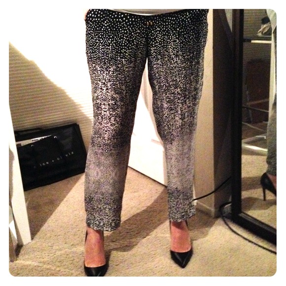 🎉host pick🎉 Cluny Cropped Polka Dot Pant