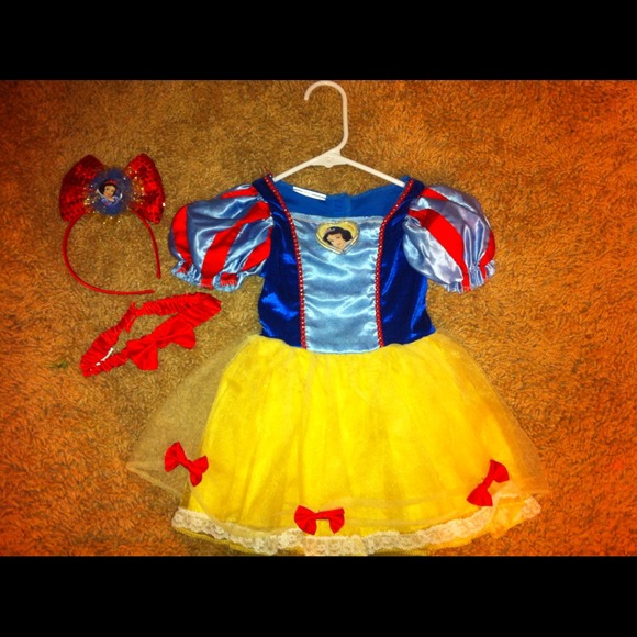 Toddler 2t/3t Snow White Costume.