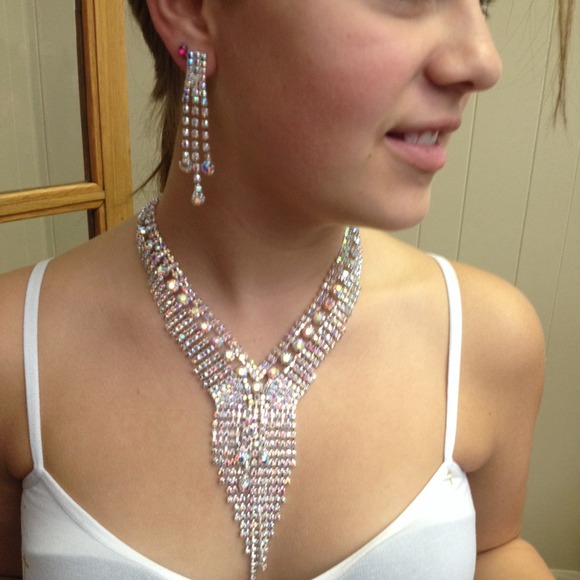 Cocktail necklace/ earring set
