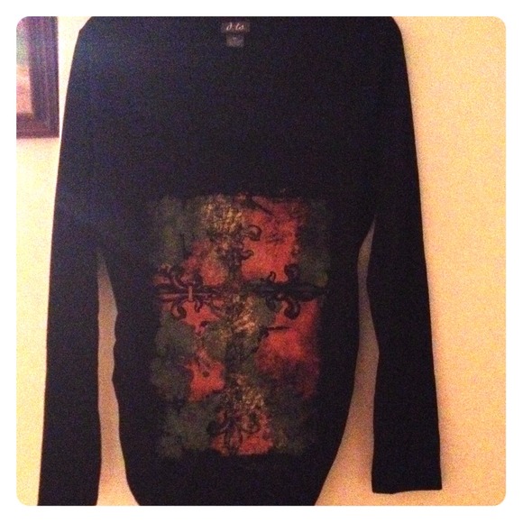 SOLD TO @MCKIRDY626 :) Check her closet too!