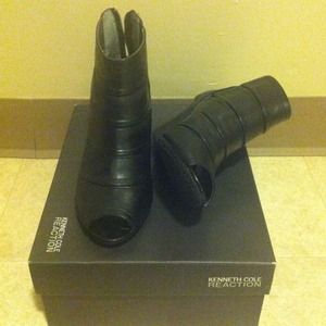 Kenneth Cole Reaction Peep Toe Booties
