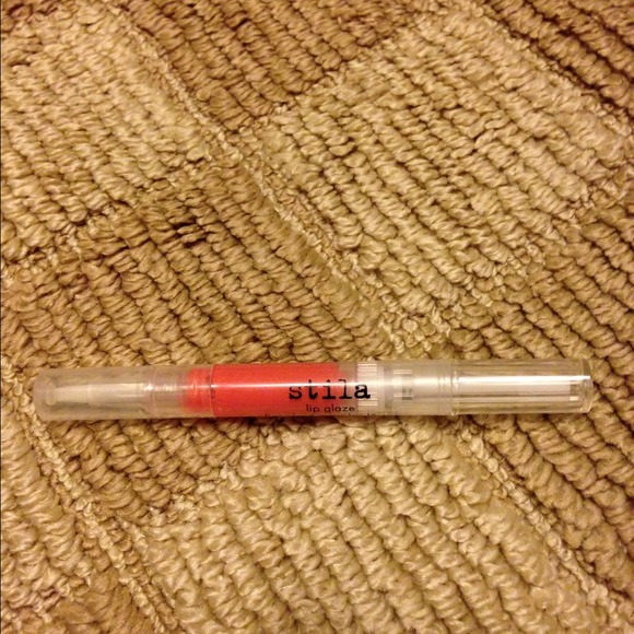 Stila lip glaze in color jingle