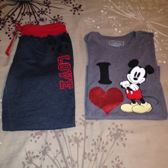 Mickey tee shirt and Mickey Capri sweats - Picture 1 of 1