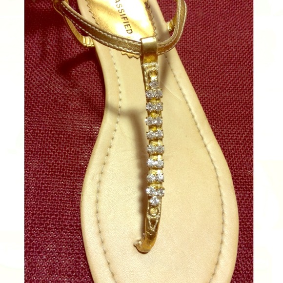 💎 golden sandal with Diamonds on the stripe💎