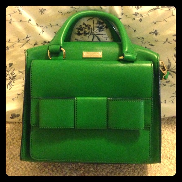 Shipping cost for Kate Spade Bow Kennedy Green