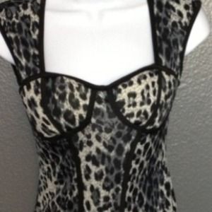 Grey/white leopard print dress