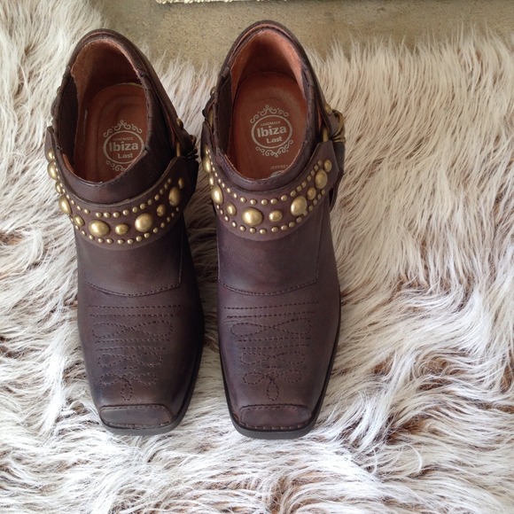 jeffrey campbell | s o l d - Picture 2 of 3