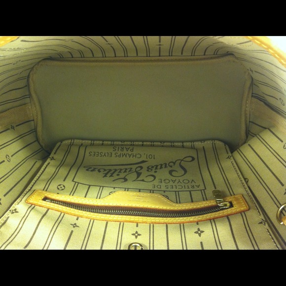 ⛔sold!!!⛔authentic louis vuitton neverfull PM - Picture 2 of 4