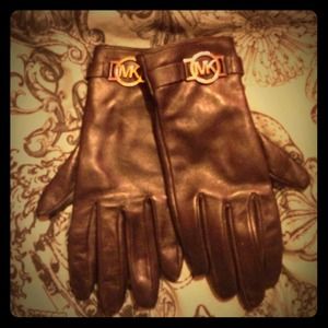 Michael Kors leather gloves!❤️