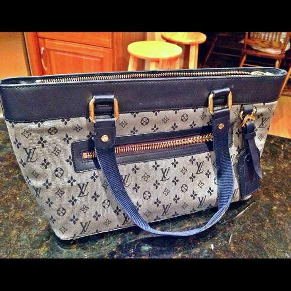 🔷RARE🔷Louis Vuitton Mini Monogram Lucille PM