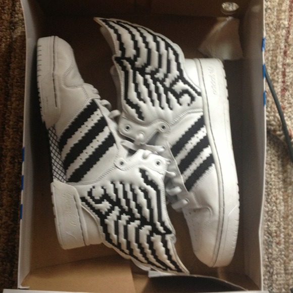 Men's 12 Jeremy Scotts wings. (Adidas)