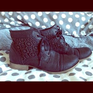 *RESERVED* Roxy Black Ankle Boots with lace detail