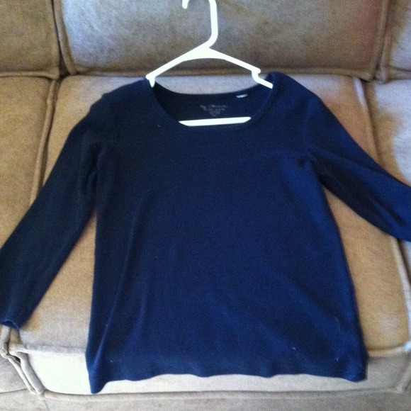 Long sleeved black shirt