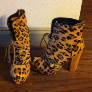 Steve Madden booties