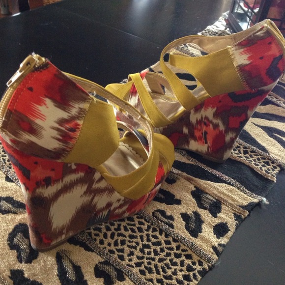 Wedges 🔥😍😍💁 - Picture 3 of 4