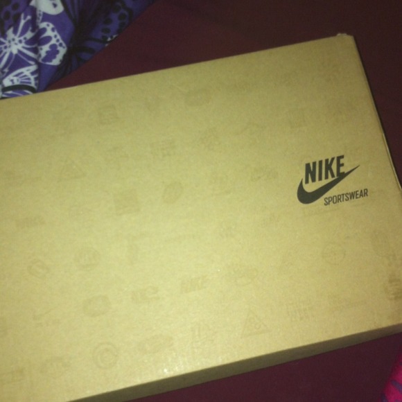 NIKE AIR FORCE ONE